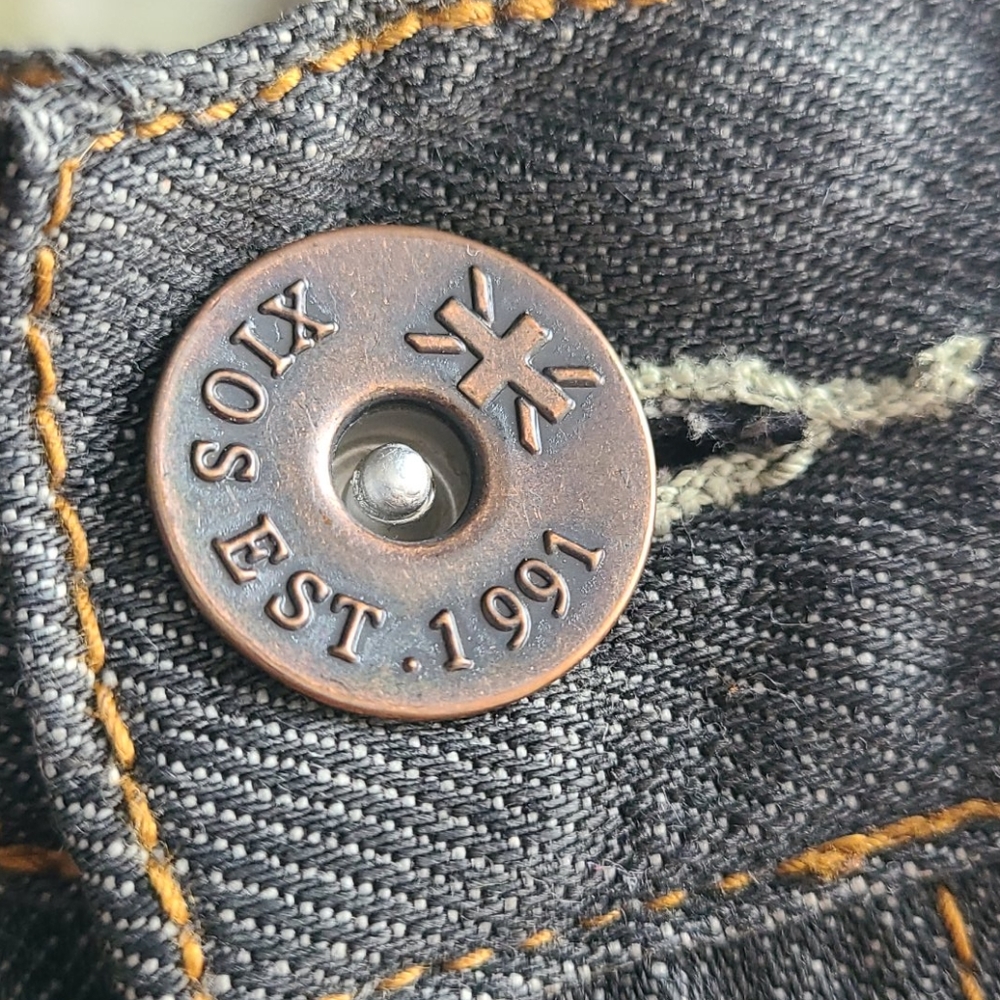 Jeans - Picture 7 of 8